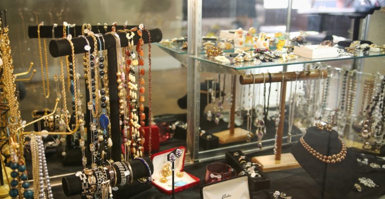 Thrift Store Lodi Junction 111 S. School Street, Lodi